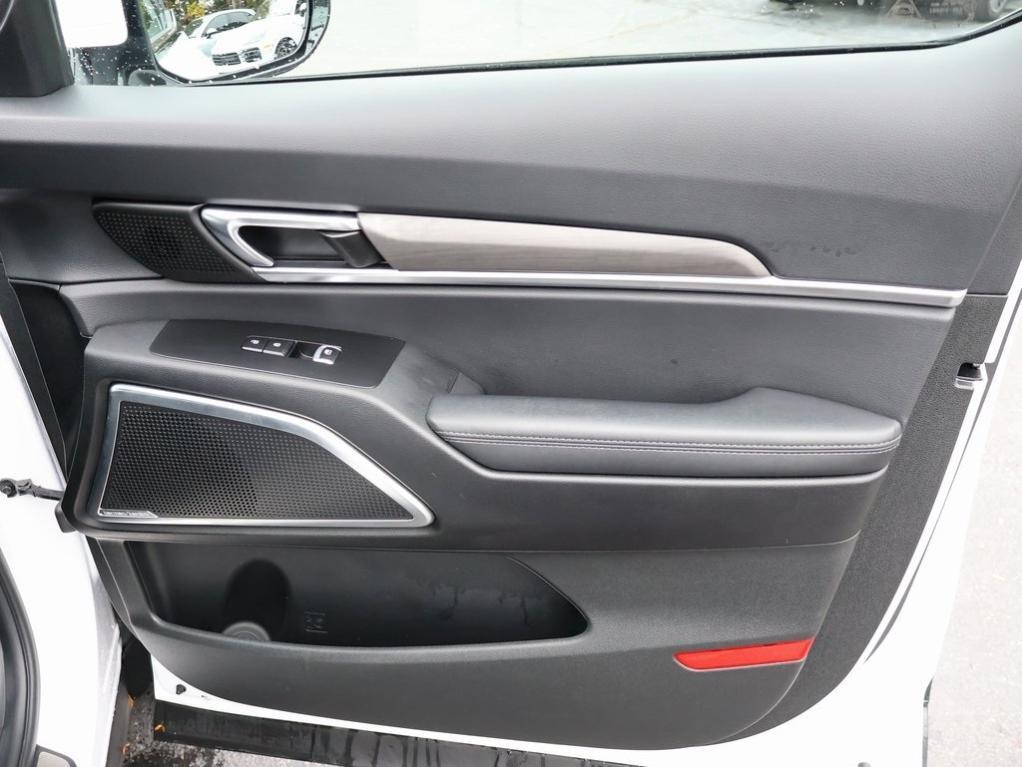 used 2023 Kia Telluride car, priced at $42,777