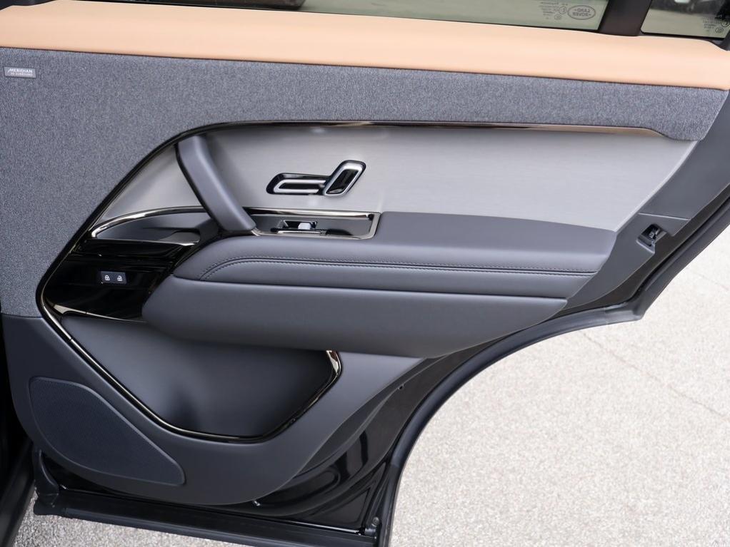 new 2025 Land Rover Range Rover Sport car, priced at $105,445