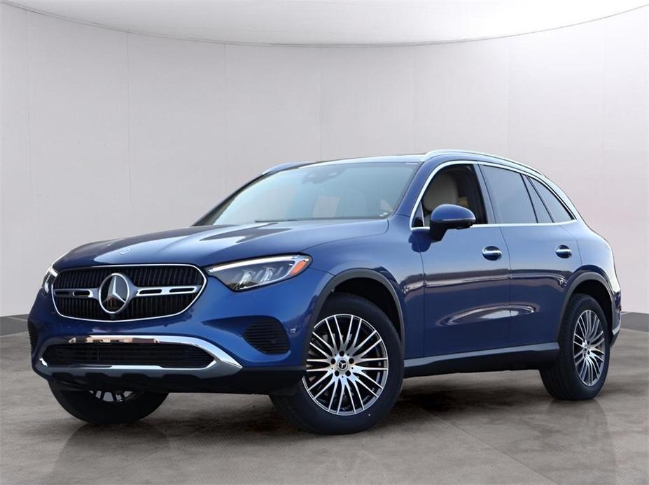 new 2025 Mercedes-Benz GLC 300 car, priced at $61,515