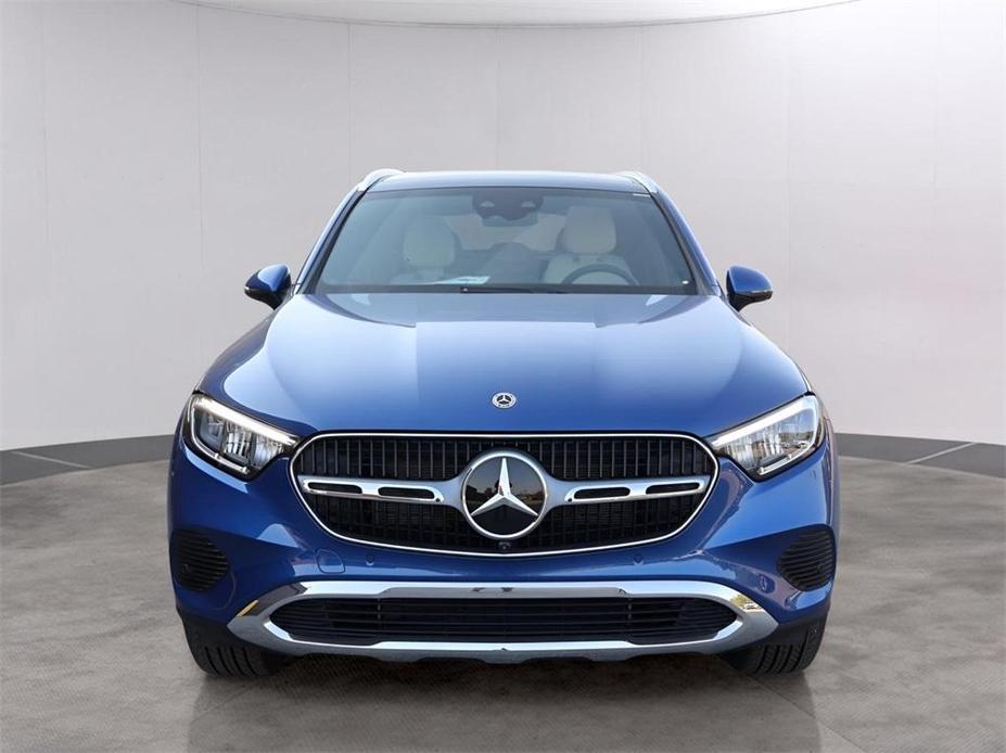 new 2025 Mercedes-Benz GLC 300 car, priced at $61,515