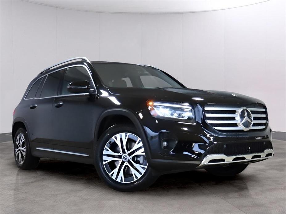 new 2024 Mercedes-Benz GLB 250 car, priced at $50,850