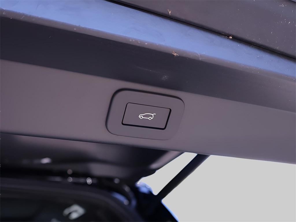 new 2025 Land Rover Range Rover Sport car, priced at $130,205