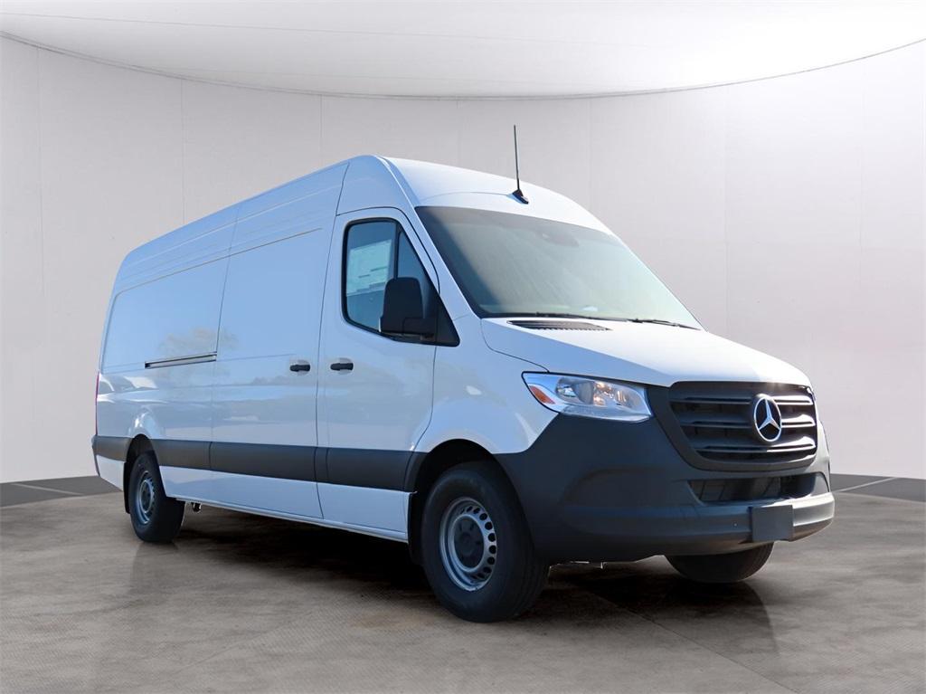 new 2024 Mercedes-Benz Sprinter 2500 car, priced at $67,057