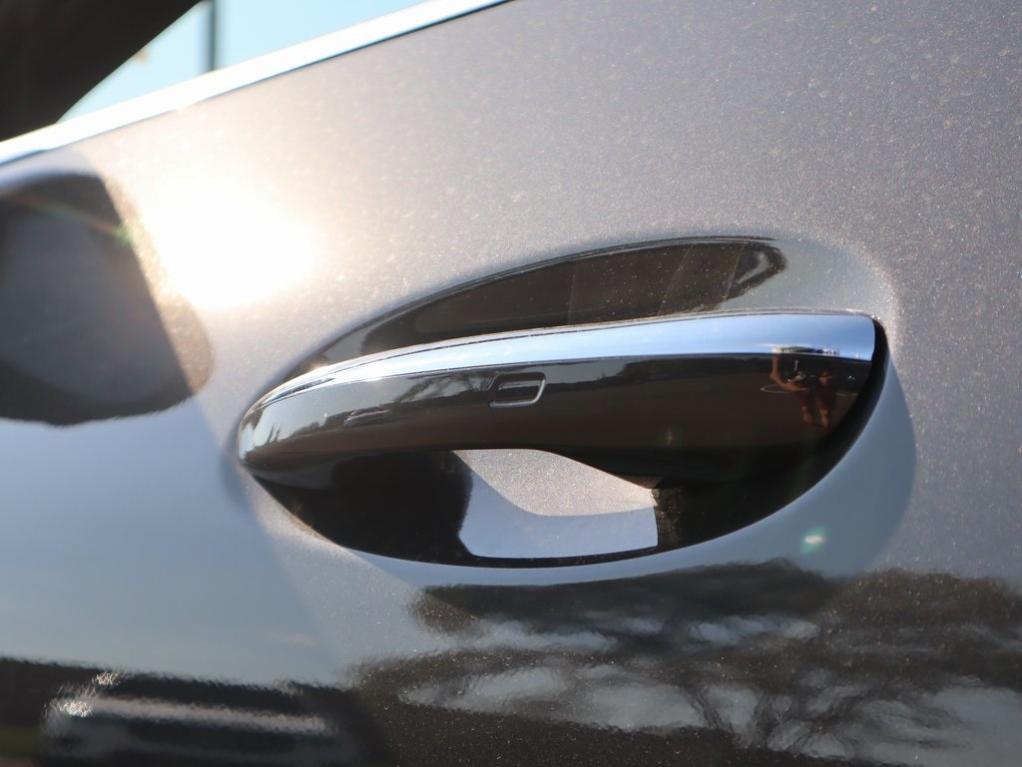 new 2026 Mercedes-Benz GLC 300 car, priced at $59,350