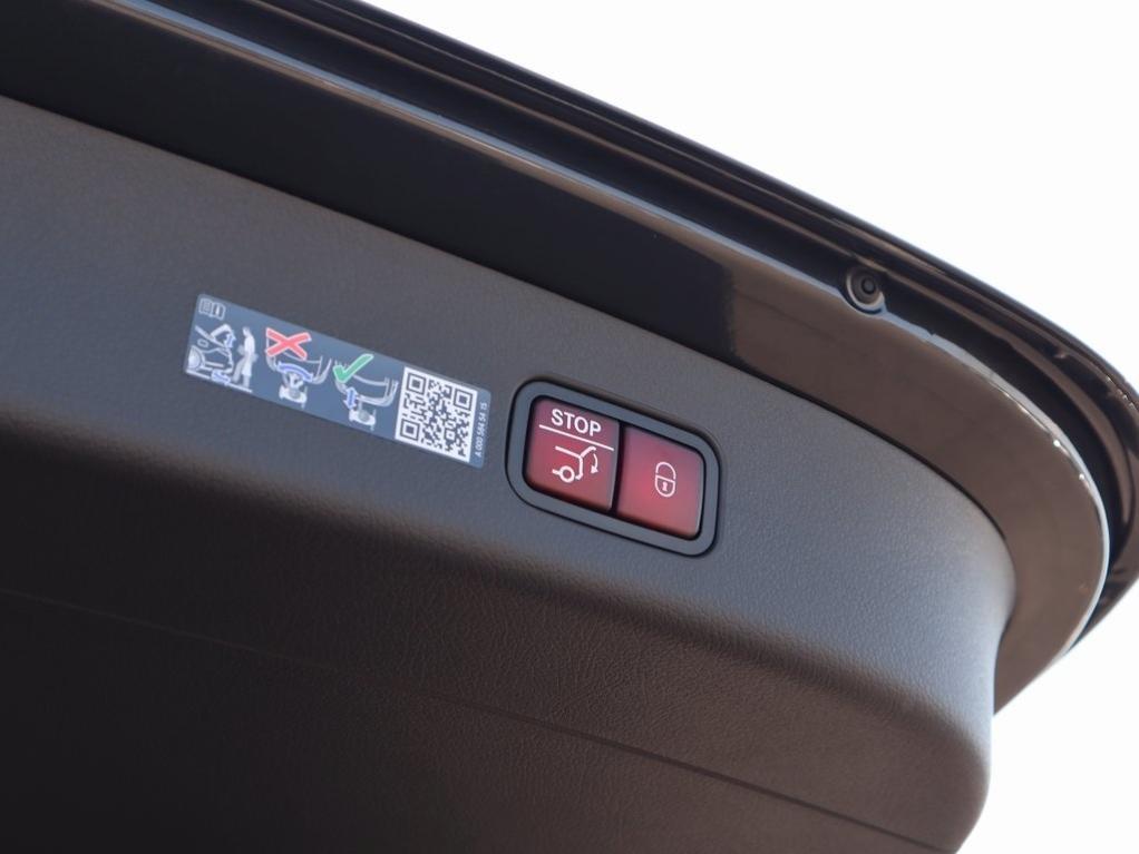 new 2026 Mercedes-Benz GLC 300 car, priced at $59,350