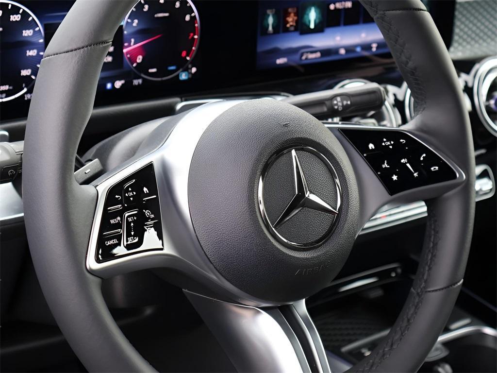 new 2025 Mercedes-Benz GLB 250 car, priced at $49,595