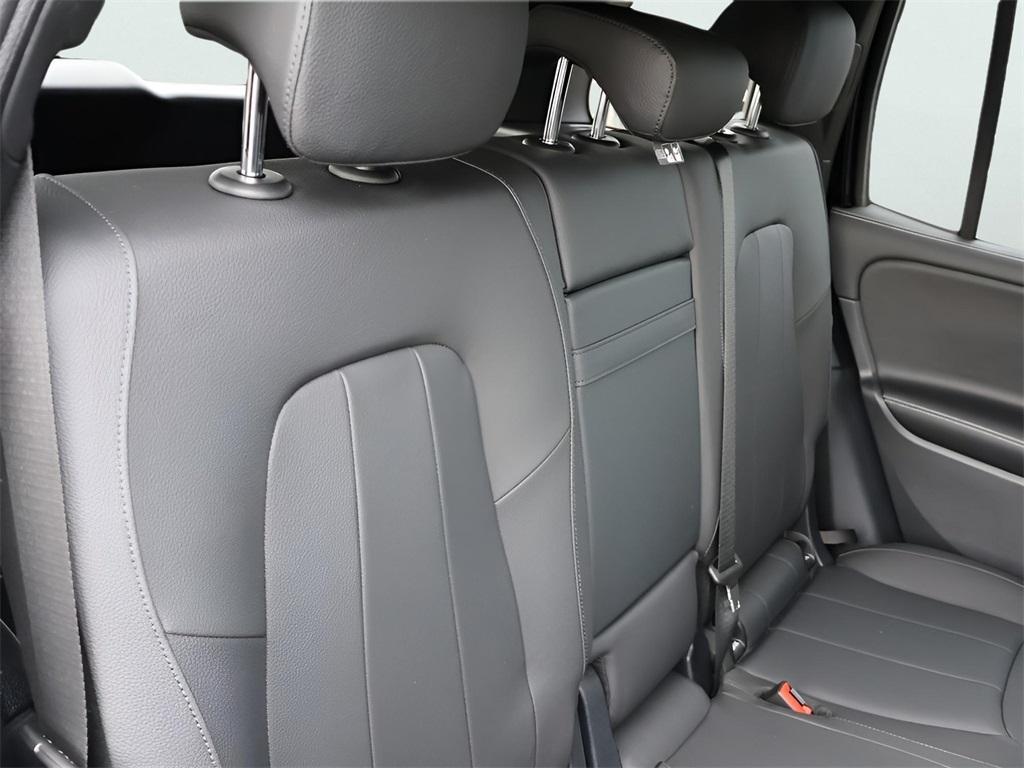 new 2025 Mercedes-Benz GLB 250 car, priced at $49,595