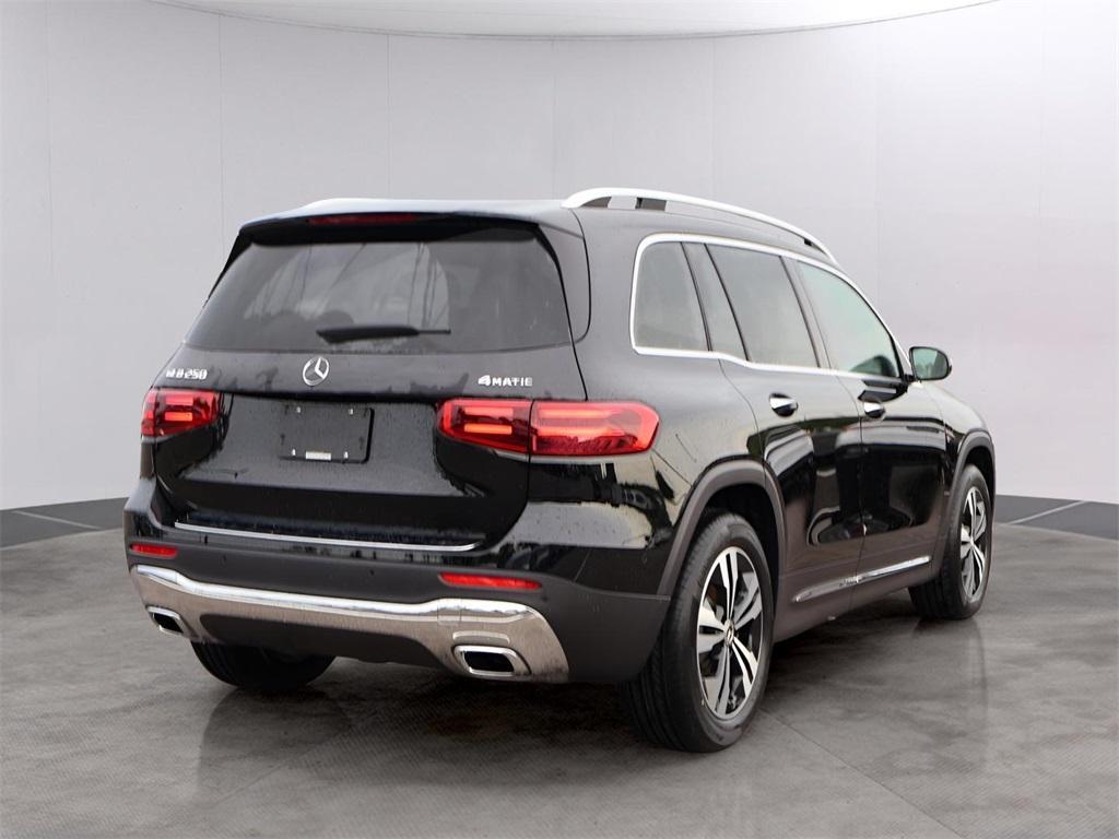 new 2025 Mercedes-Benz GLB 250 car, priced at $49,595