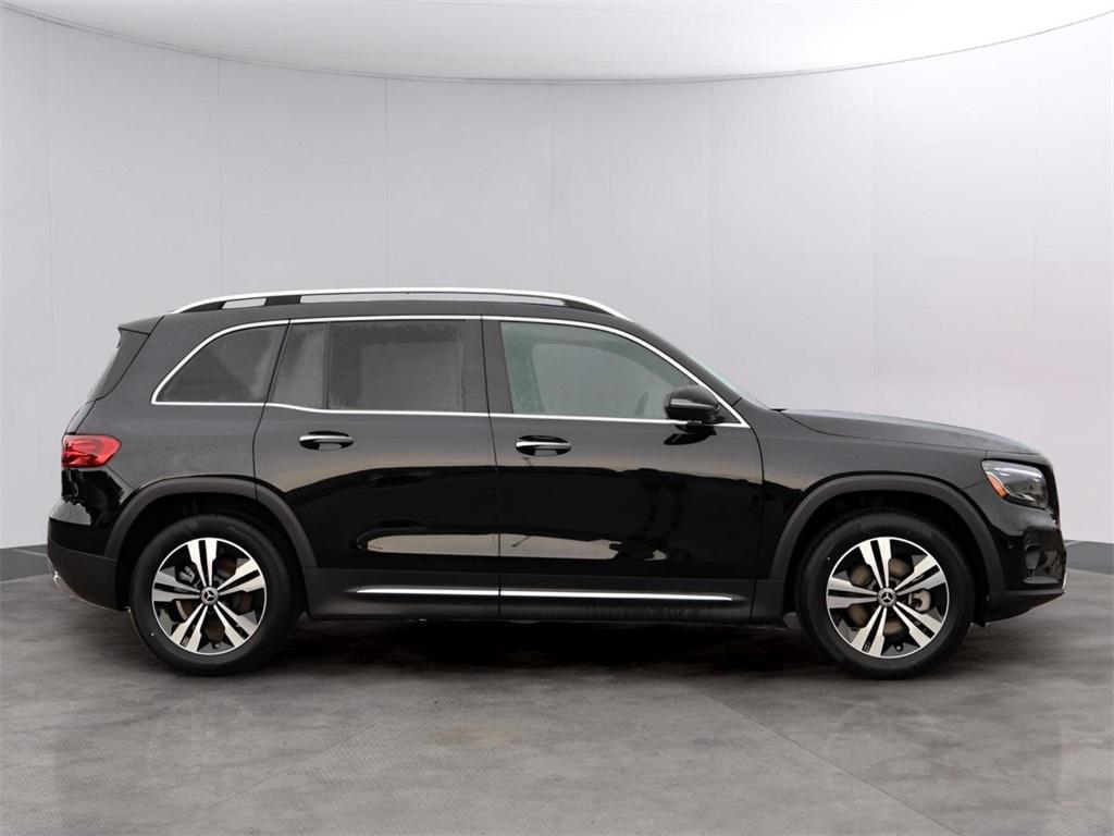 new 2025 Mercedes-Benz GLB 250 car, priced at $49,595