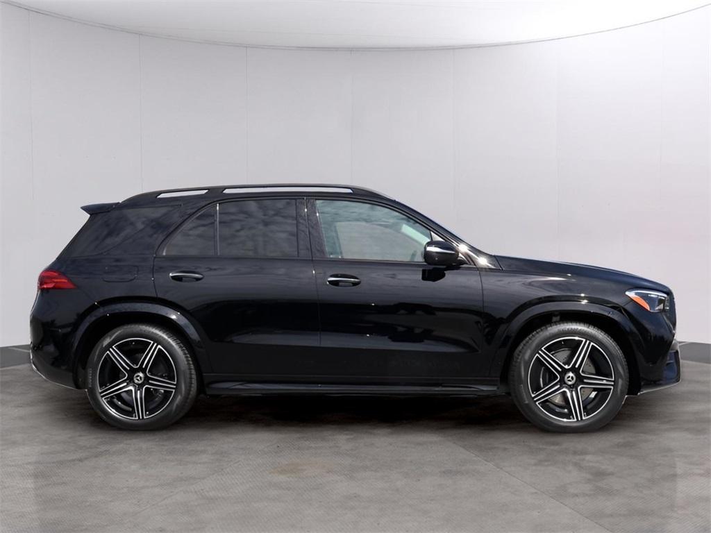 new 2025 Mercedes-Benz GLE 450 car, priced at $87,075