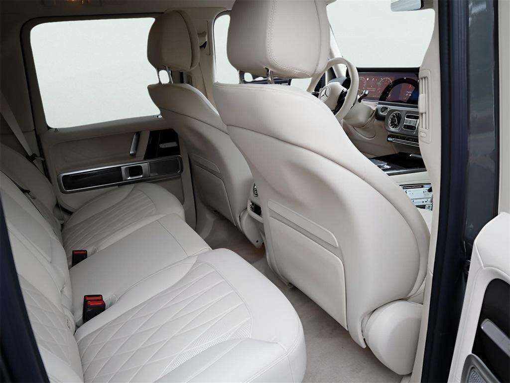 new 2025 Mercedes-Benz AMG G 63 car, priced at $206,020