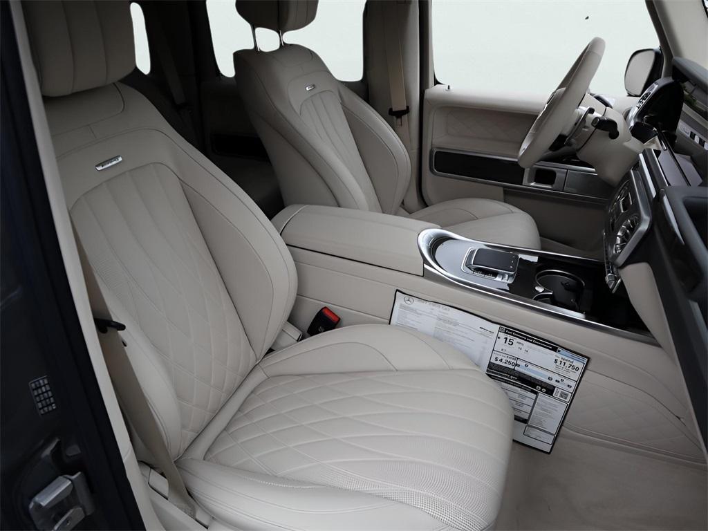 new 2025 Mercedes-Benz AMG G 63 car, priced at $206,020
