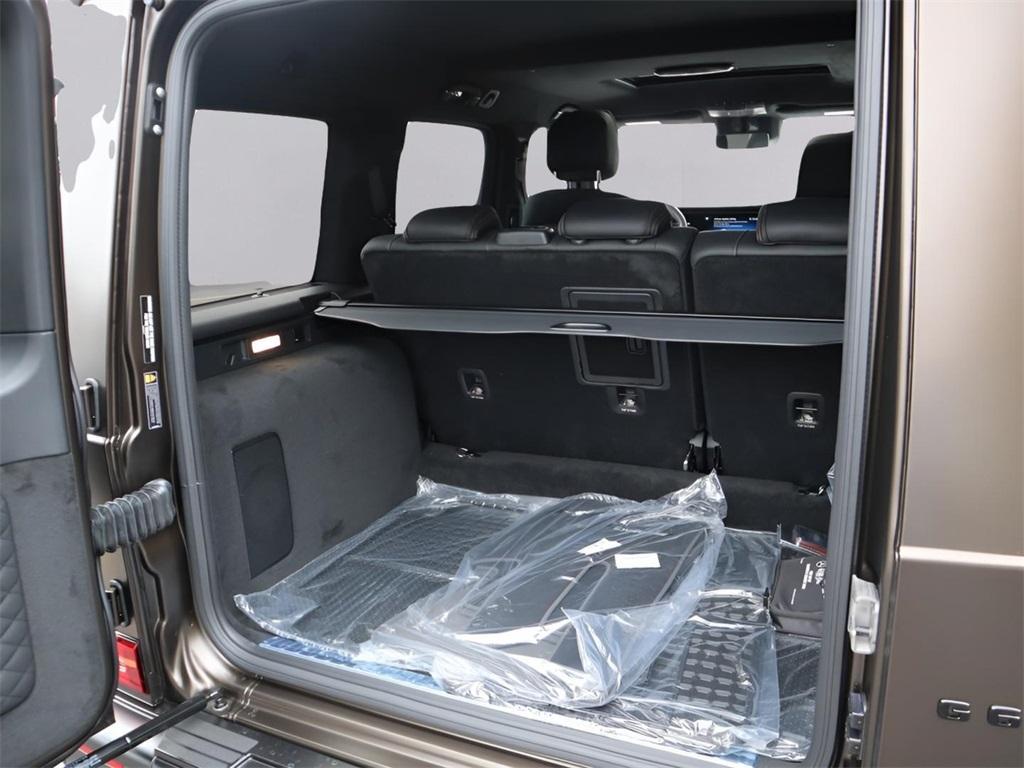 new 2025 Mercedes-Benz AMG G 63 car, priced at $215,420