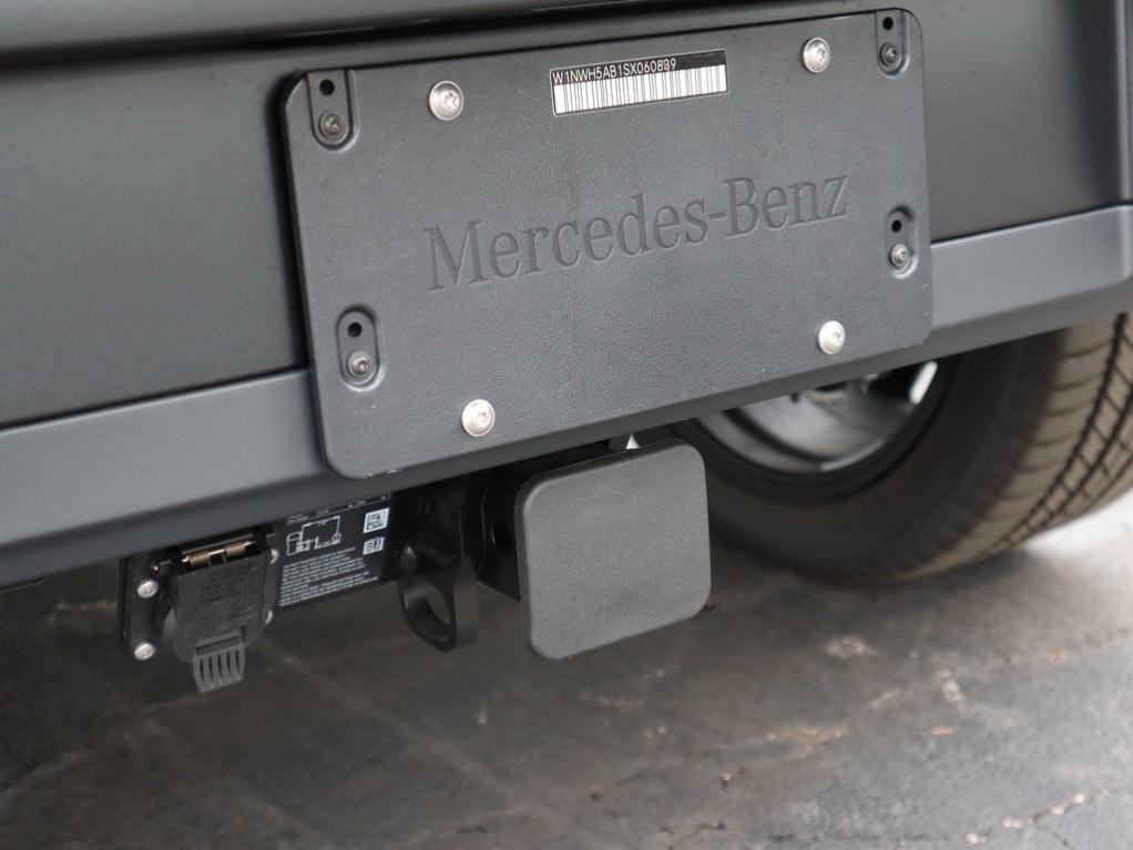 new 2025 Mercedes-Benz AMG G 63 car, priced at $215,420