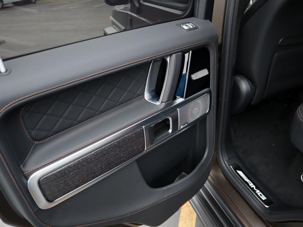 new 2025 Mercedes-Benz AMG G 63 car, priced at $215,420