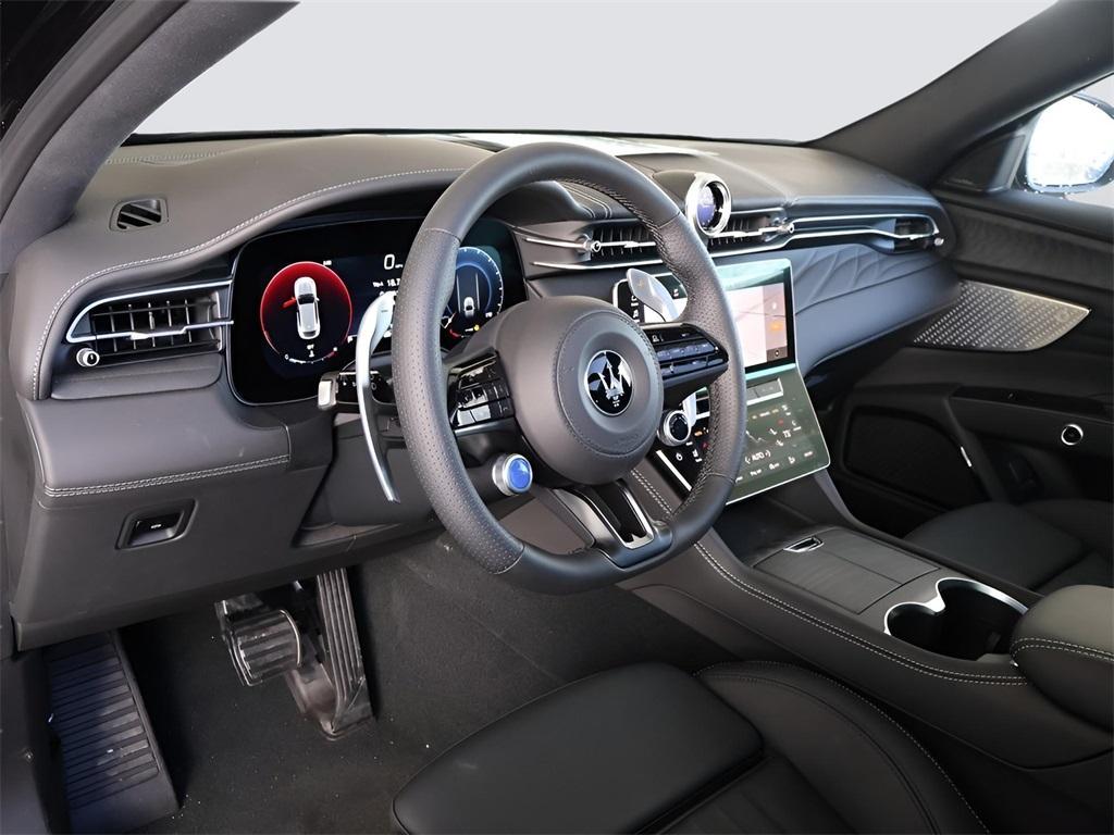 new 2025 Maserati Grecale car, priced at $80,900