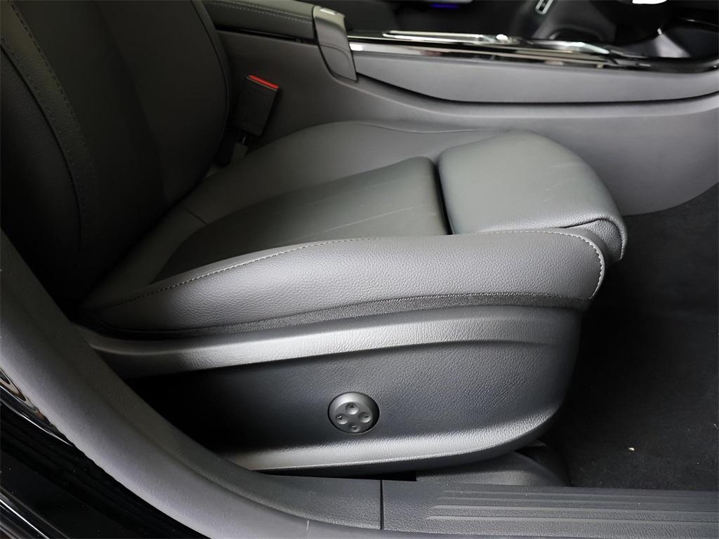 new 2025 Mercedes-Benz CLA 250 car, priced at $50,395