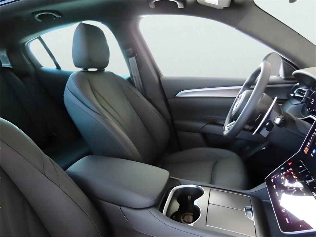 new 2024 Maserati Grecale car, priced at $64,995