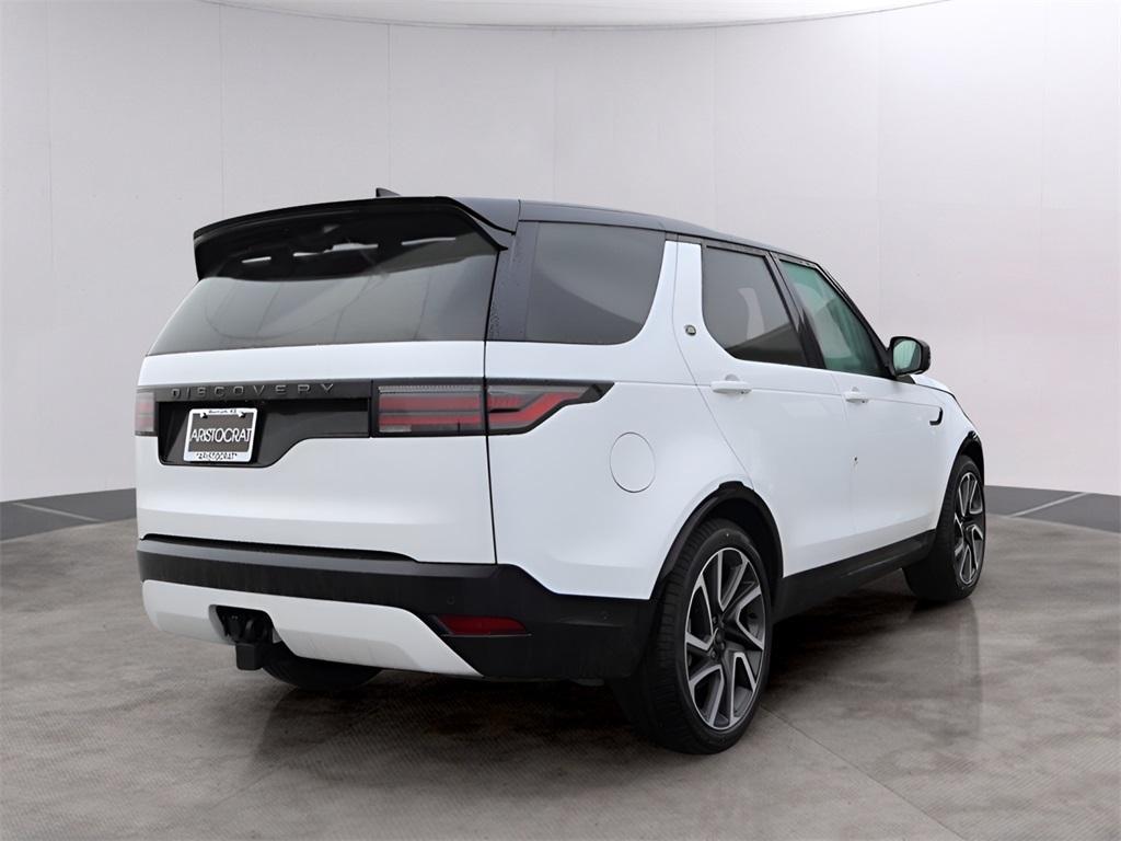 used 2025 Land Rover Discovery car, priced at $77,977