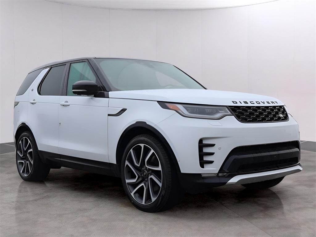used 2025 Land Rover Discovery car, priced at $77,977