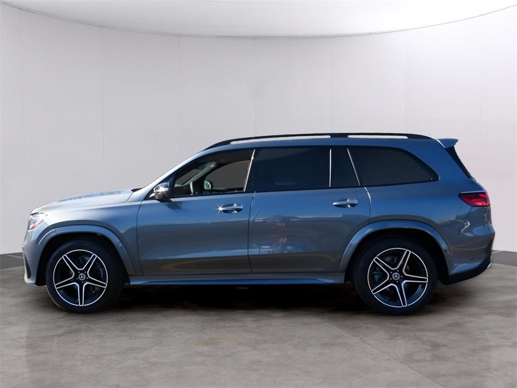new 2025 Mercedes-Benz GLS 450 car