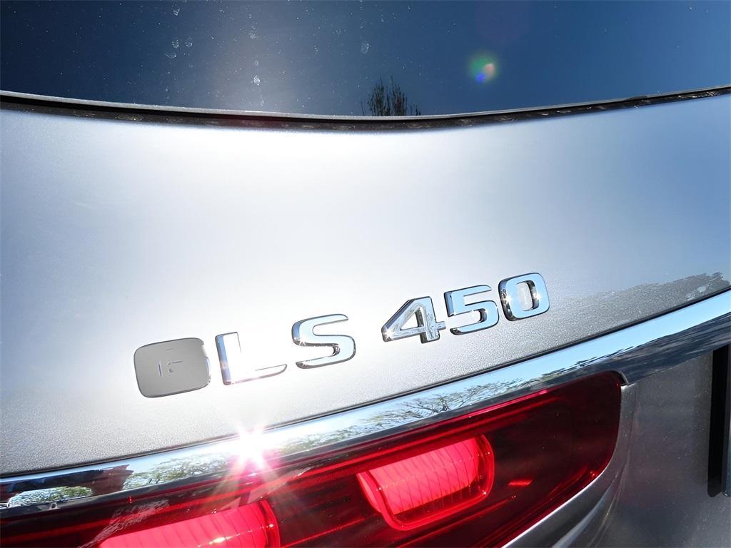 new 2025 Mercedes-Benz GLS 450 car