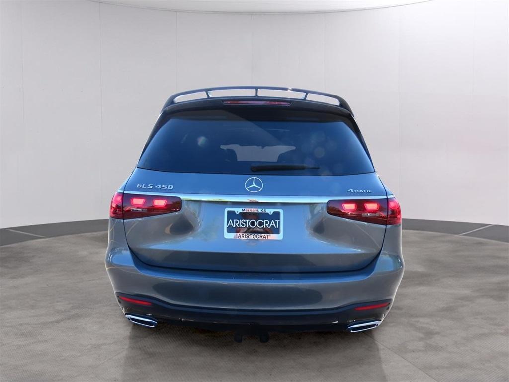 new 2025 Mercedes-Benz GLS 450 car