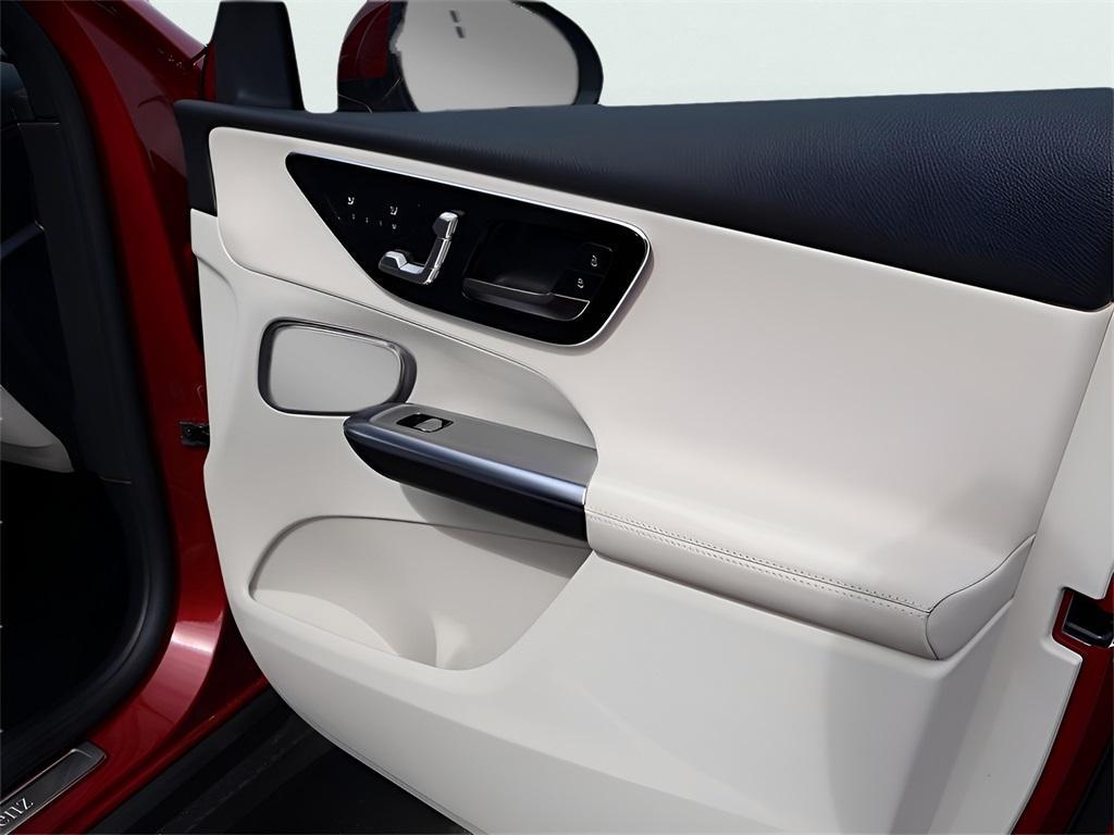 new 2025 Mercedes-Benz GLC 350e car, priced at $71,735