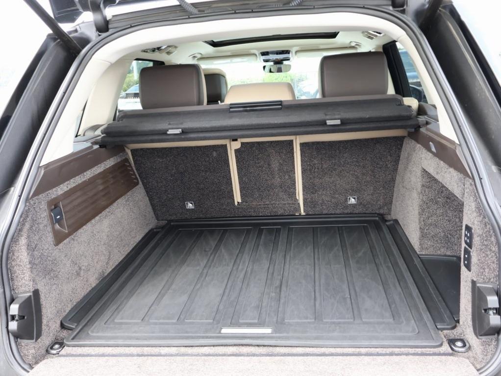 used 2020 Land Rover Range Rover car, priced at $37,777