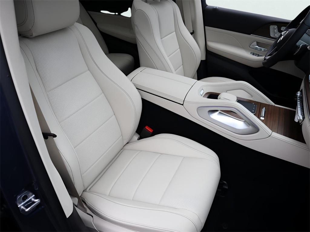 new 2026 Mercedes-Benz GLE 450e car, priced at $85,810