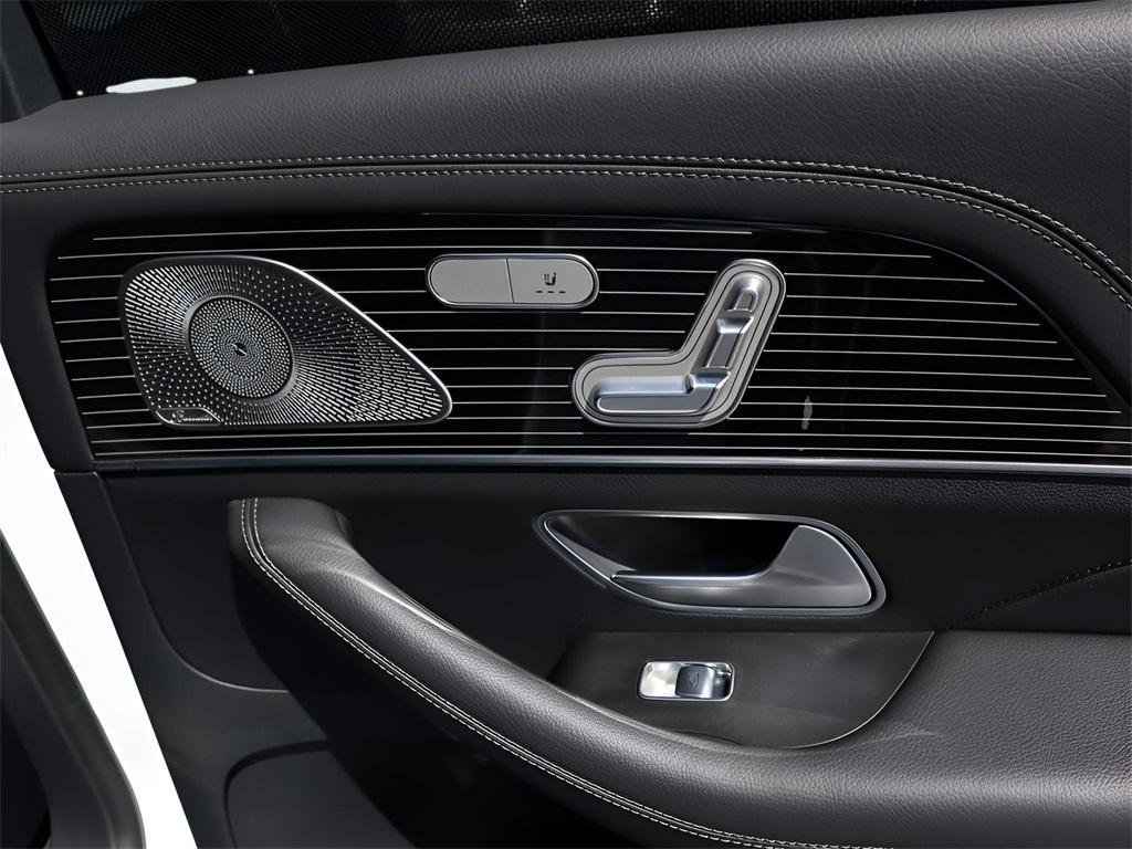 new 2026 Mercedes-Benz GLS 450 car, priced at $108,305