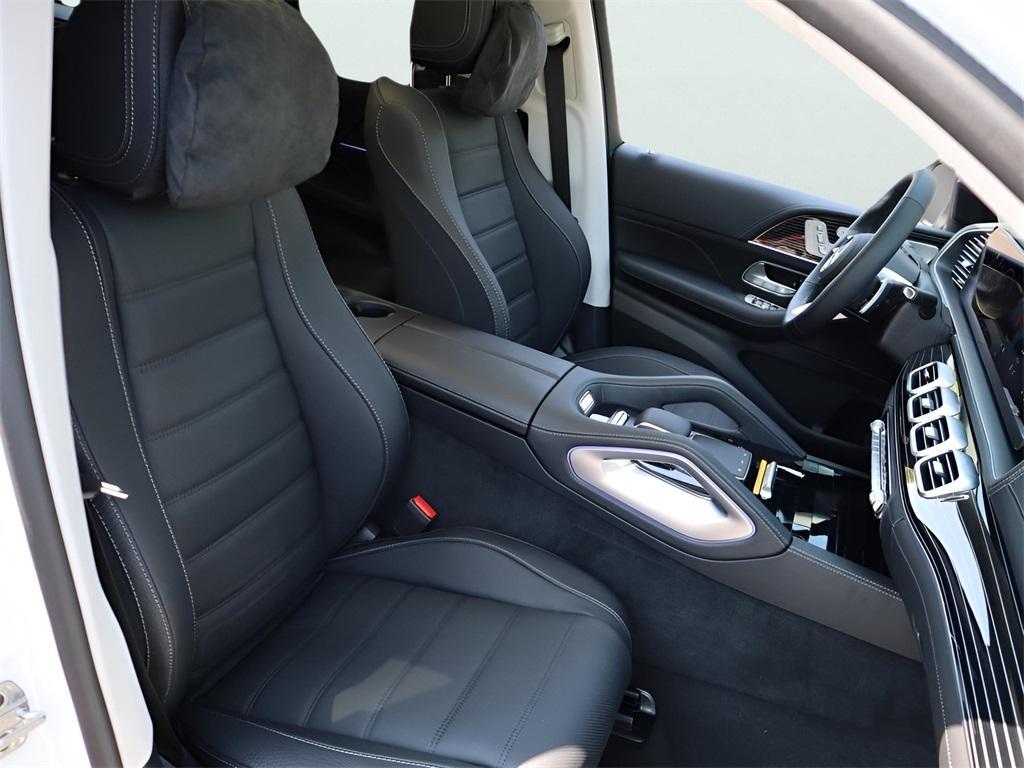 new 2026 Mercedes-Benz GLS 450 car, priced at $108,305