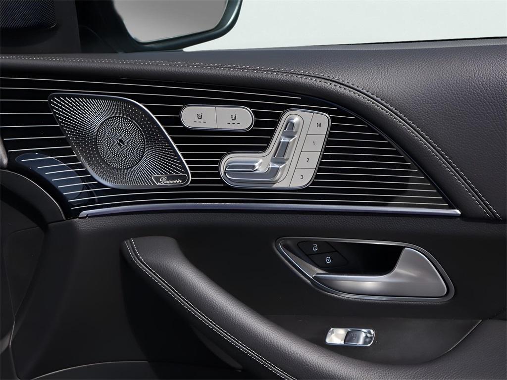 new 2026 Mercedes-Benz GLS 450 car, priced at $108,305