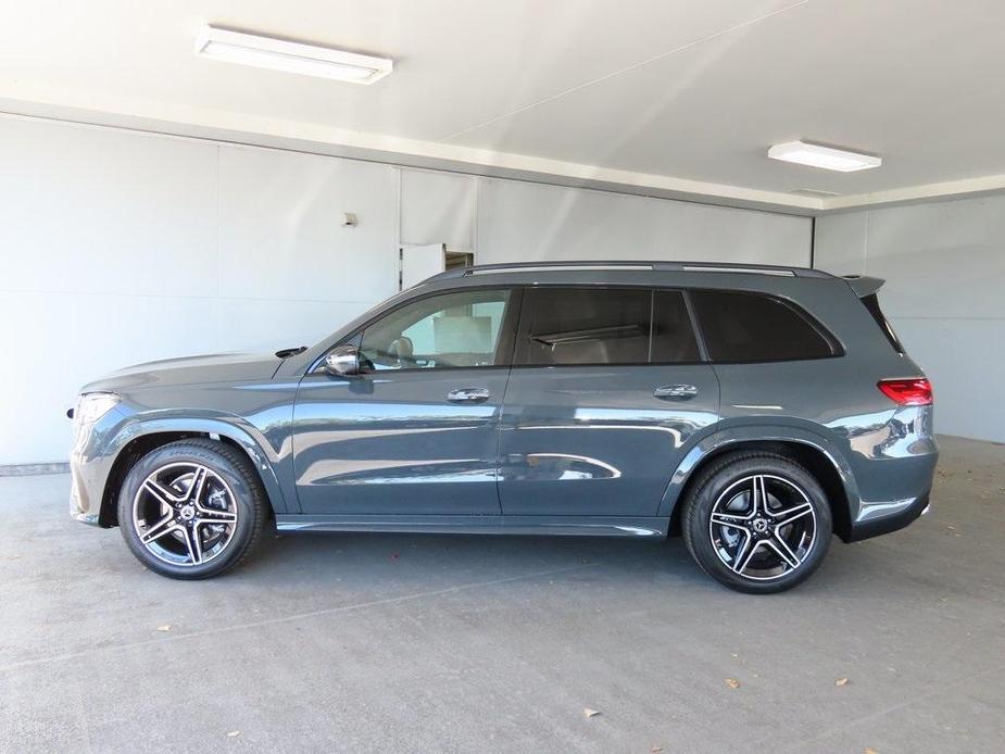 new 2025 Mercedes-Benz GLS 450 car, priced at $117,090