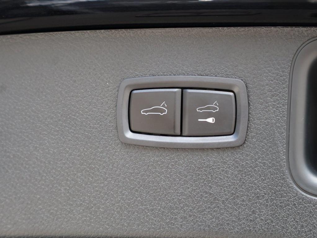 used 2024 Porsche Macan car, priced at $58,777