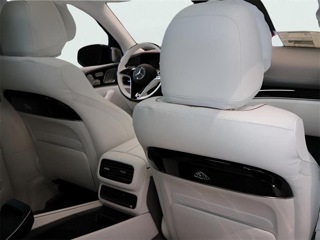 new 2025 Mercedes-Benz Maybach GLS 600 car, priced at $203,750