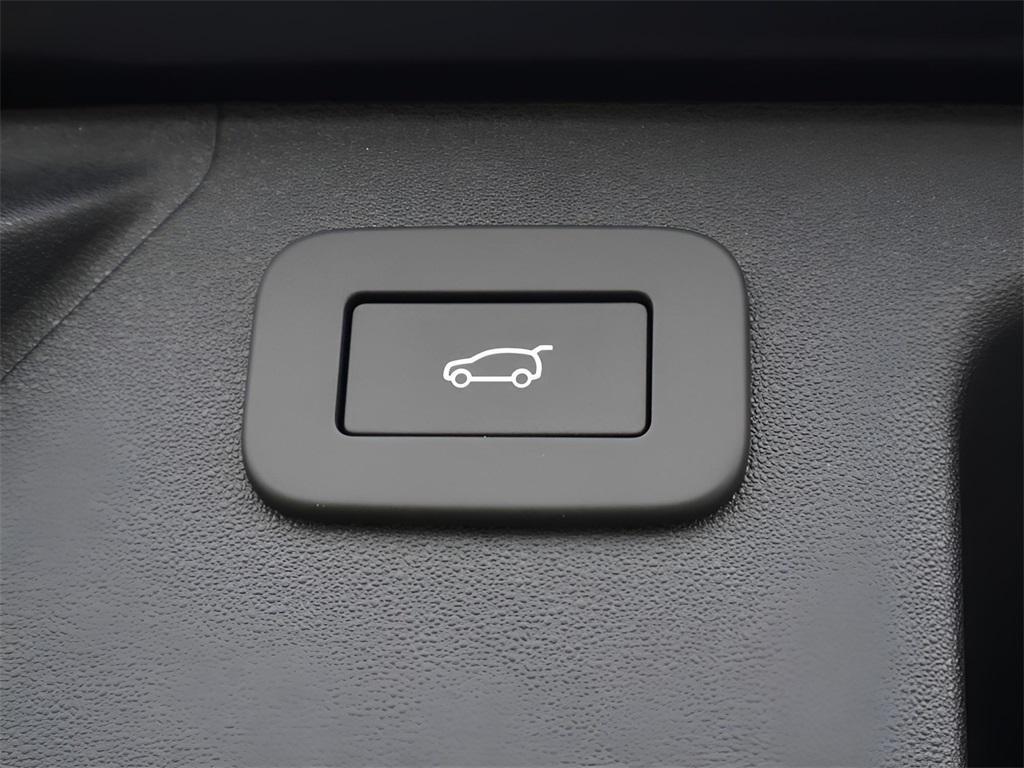 new 2025 Land Rover Discovery Sport car, priced at $62,605