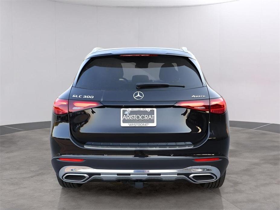 new 2025 Mercedes-Benz GLC 300 car, priced at $59,835