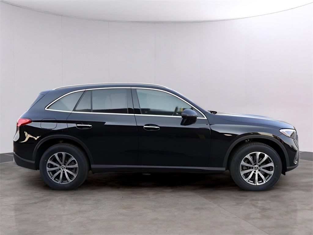 new 2025 Mercedes-Benz GLC 300 car, priced at $59,835