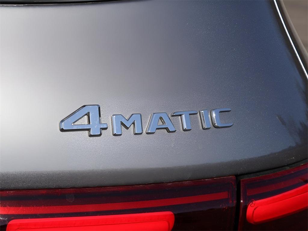 new 2025 Mercedes-Benz GLB 250 car, priced at $54,100