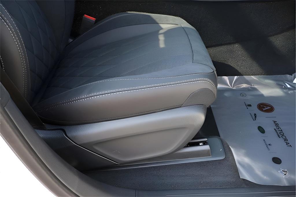 new 2025 Mercedes-Benz AMG GLE 63 car, priced at $146,360