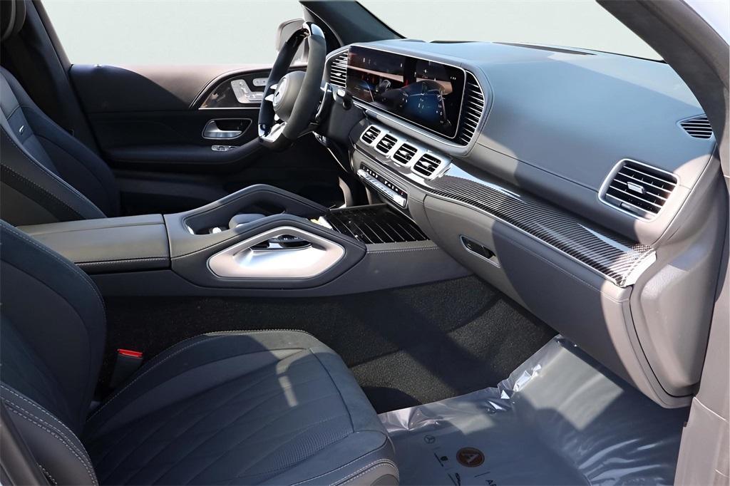 new 2025 Mercedes-Benz AMG GLE 63 car, priced at $146,360