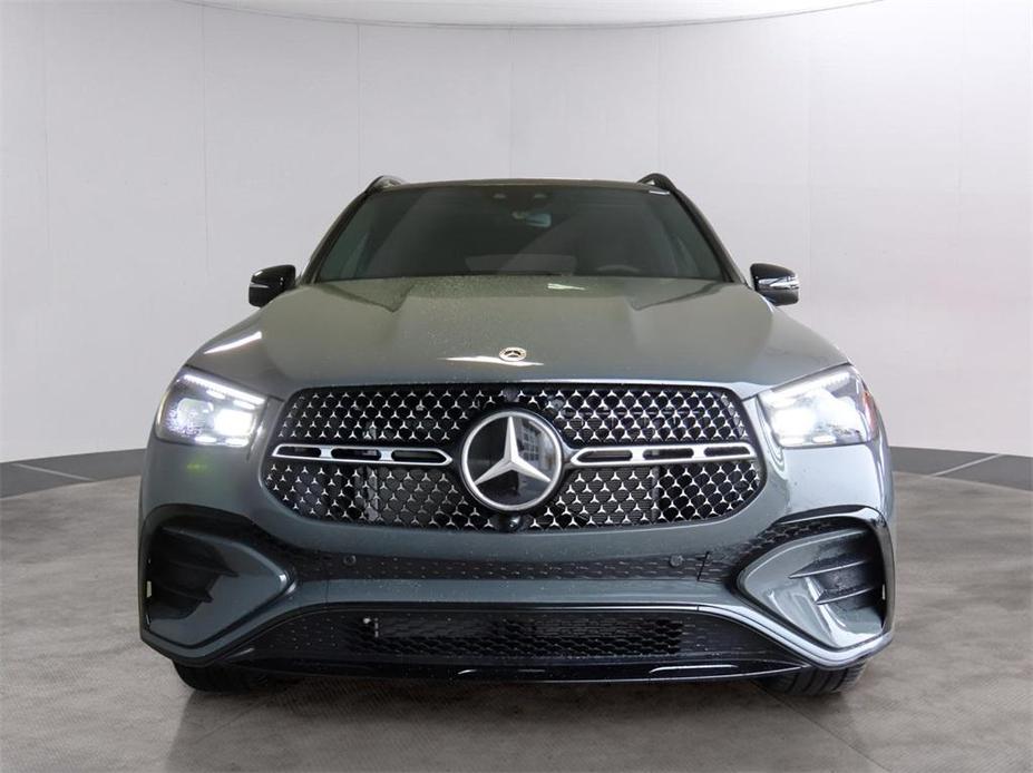 new 2025 Mercedes-Benz GLE 580 car, priced at $111,305