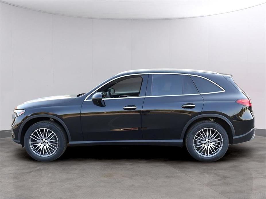 new 2025 Mercedes-Benz GLC 300 car, priced at $64,415