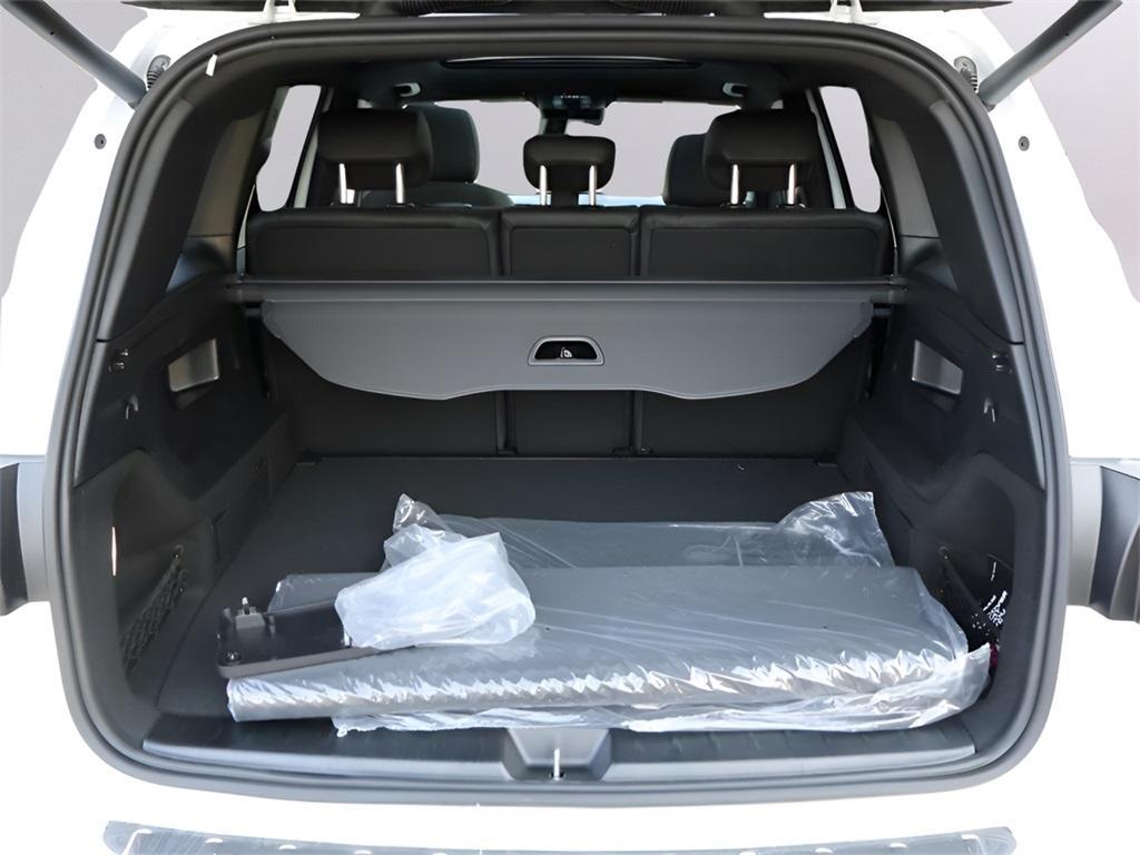 new 2025 Mercedes-Benz GLB 250 car, priced at $50,450