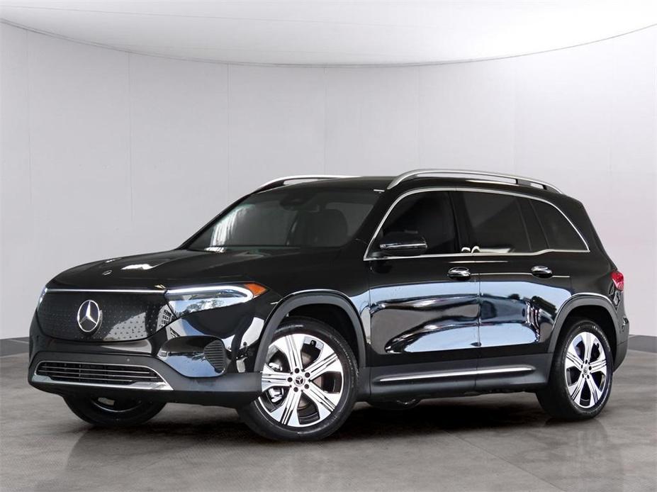 new 2024 Mercedes-Benz EQB 300 car, priced at $63,975