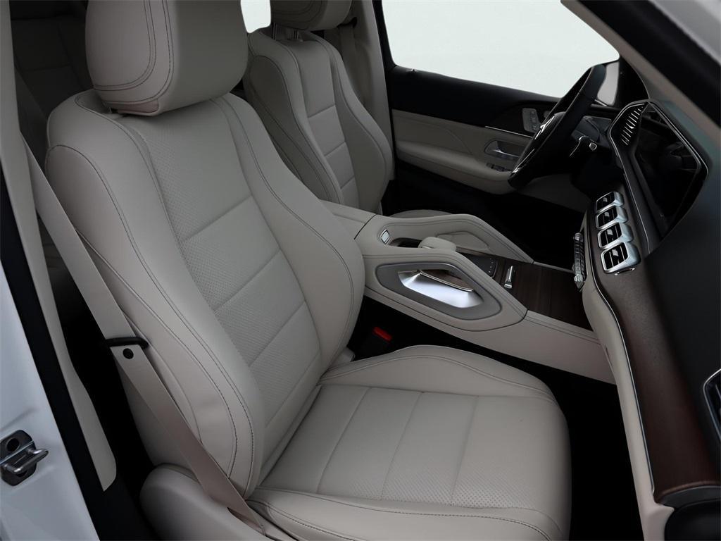 new 2026 Mercedes-Benz GLE 450 car, priced at $81,455