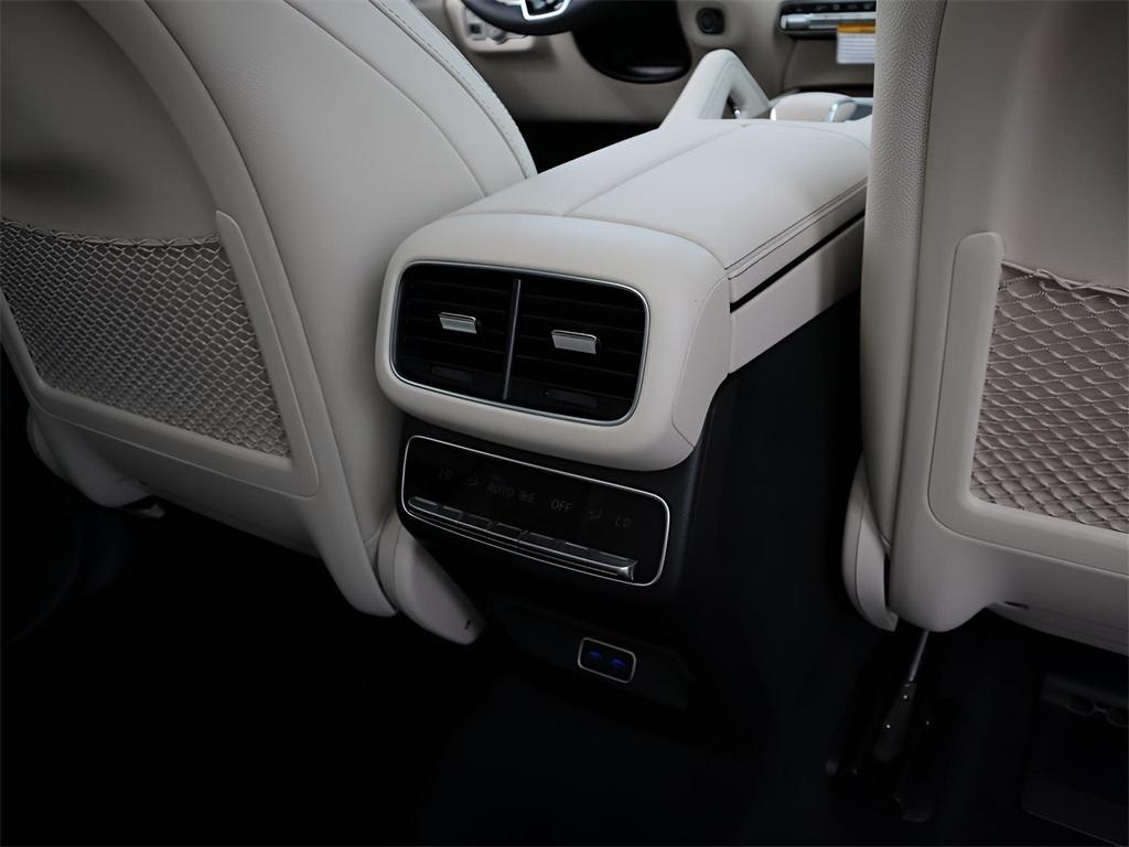 new 2026 Mercedes-Benz GLE 450 car, priced at $81,455