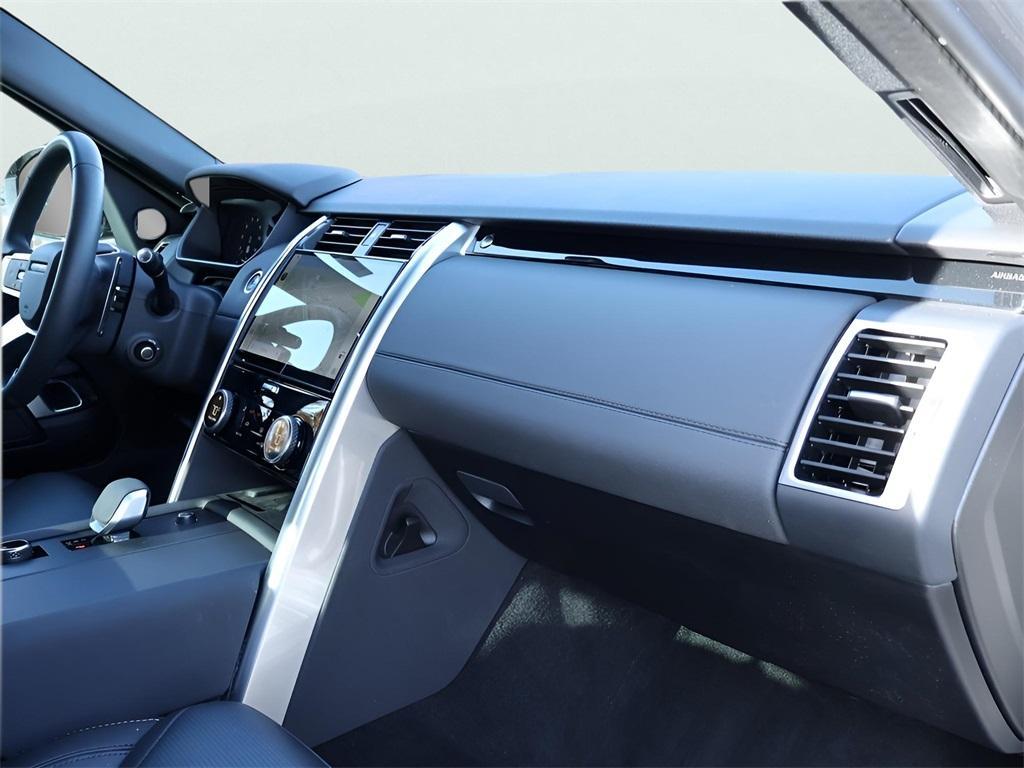 used 2025 Land Rover Discovery car, priced at $56,977