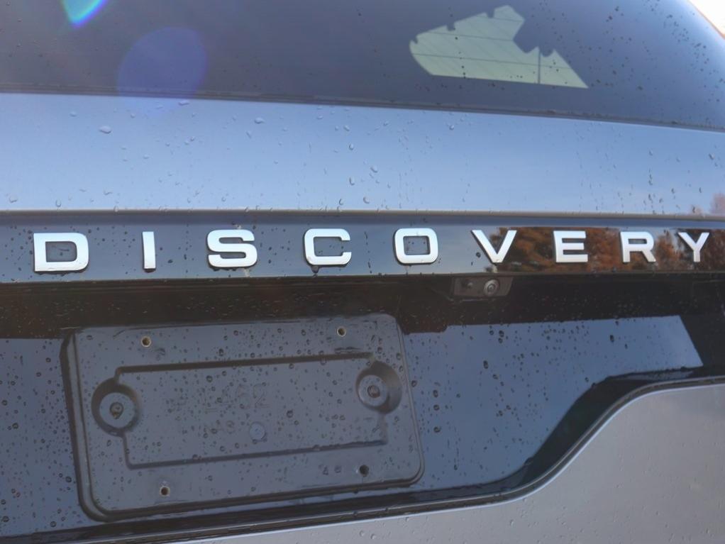 used 2025 Land Rover Discovery car, priced at $56,977